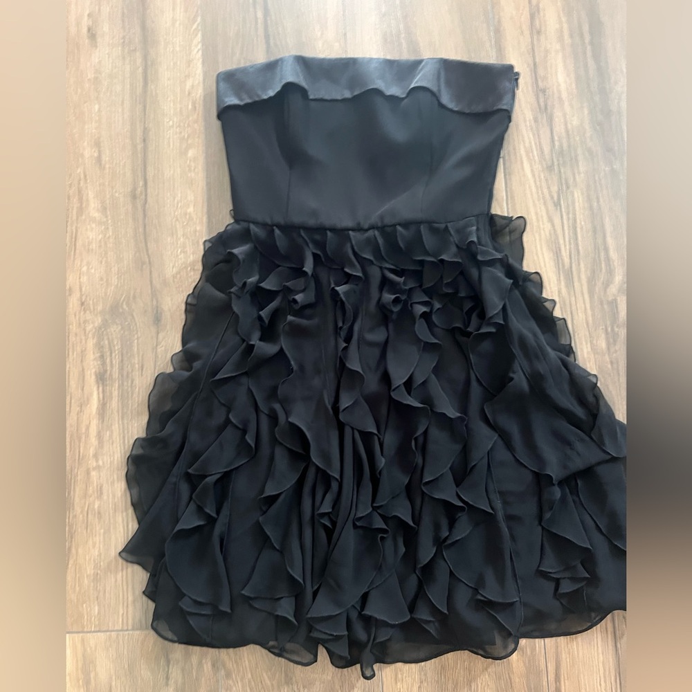 White House Black Market WHBM Black 4 Strapless Tiered Ruffle Dress Cocktail
